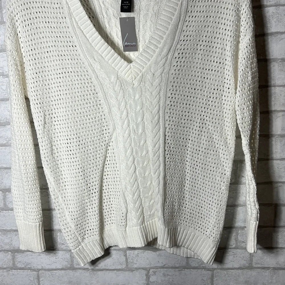 Lane Bryant white cable